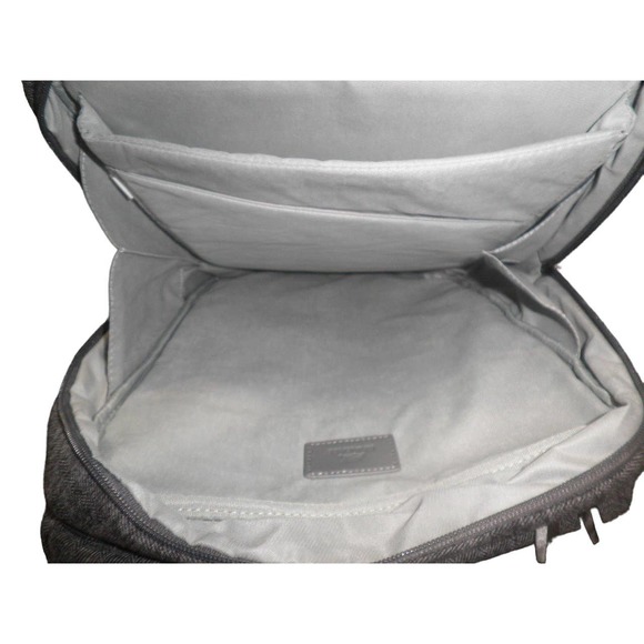 Rivacase MacBook Pro 15 In. and Ultrabook 15.6 In. Laptop Backpack, Gray #7960 - Picture 6 of 9